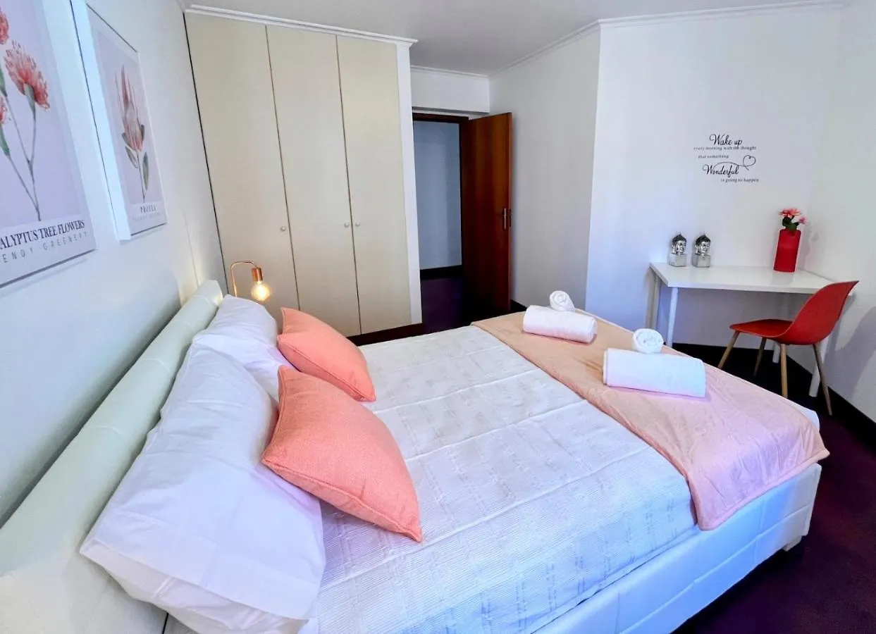 Stay In Madeira Funchal  0*, Funchal (Madeira)